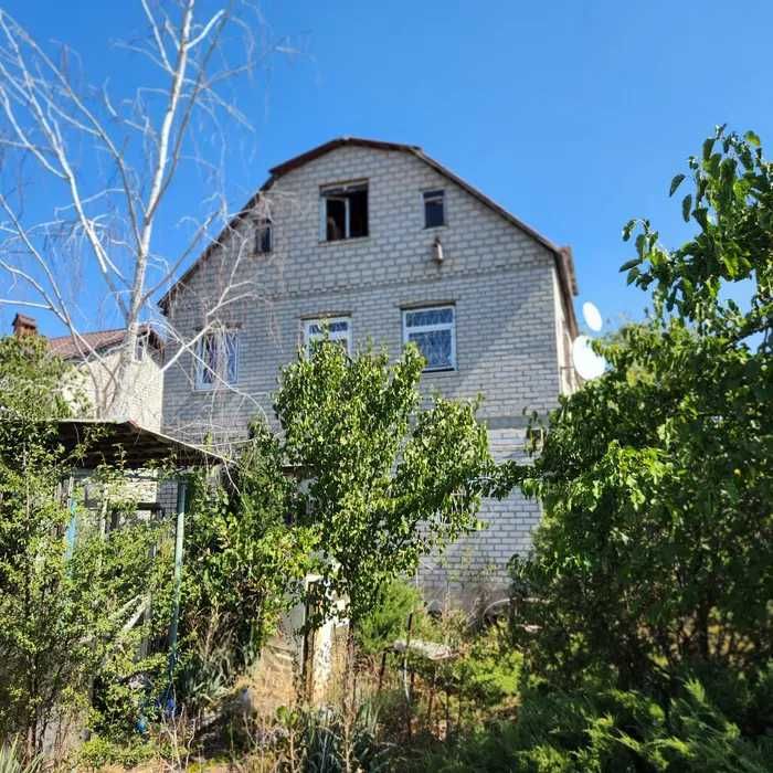 (13) Продам 2-поверховий будинок в Сухому Лимані