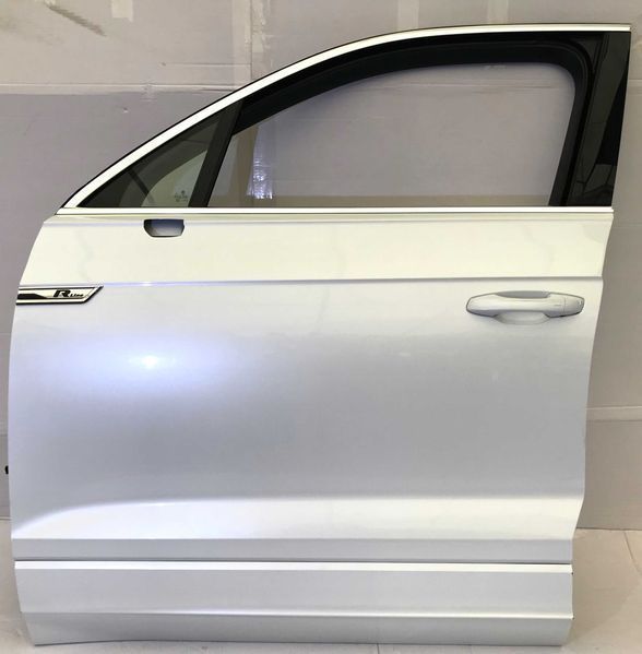 Дверь правая левая Volkswagen Touareg III разборка запчасти шрот