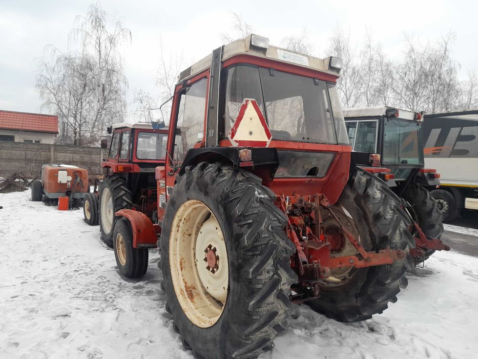 International case 695XL