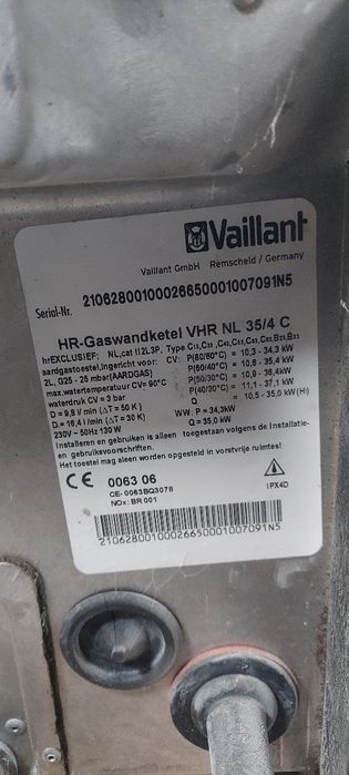 Газовий котел Vaillant VHR NL 35/4 C