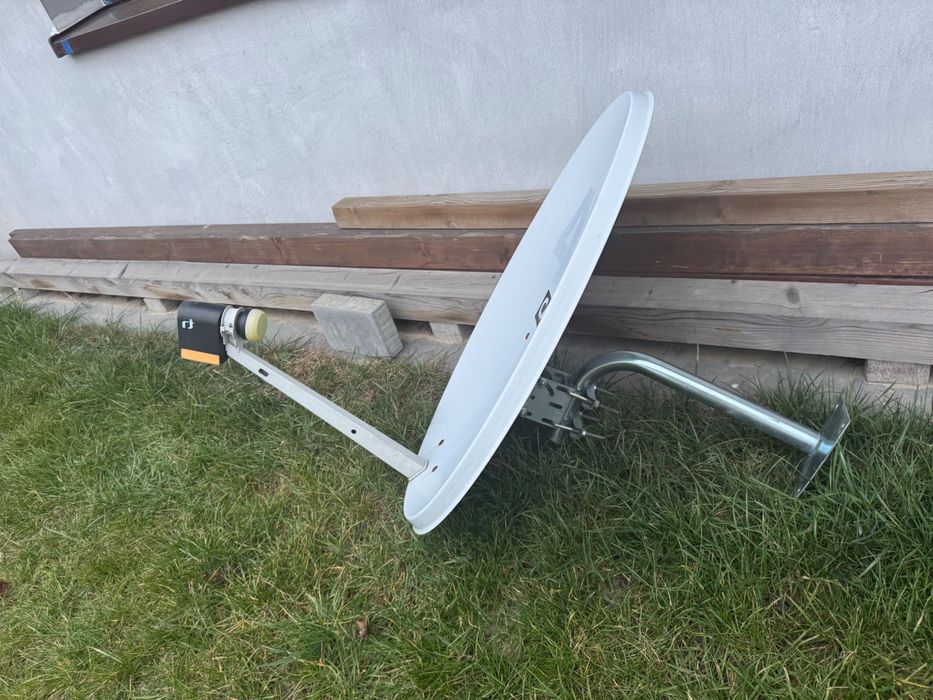 Antena satelitarna 75 cm , Konwerter , uchwyt