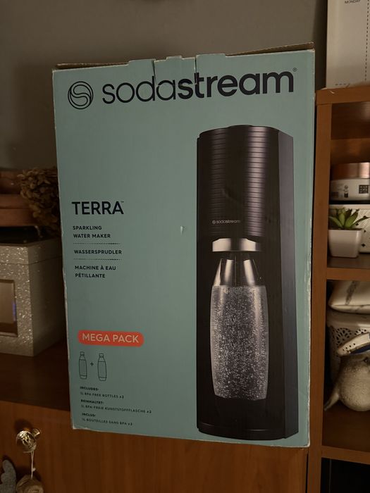 Saturator SodaStream do gazowania komplet + napoje