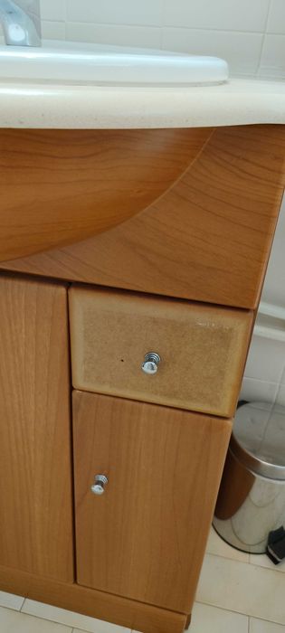 Móvel de casa de banho com lavatório