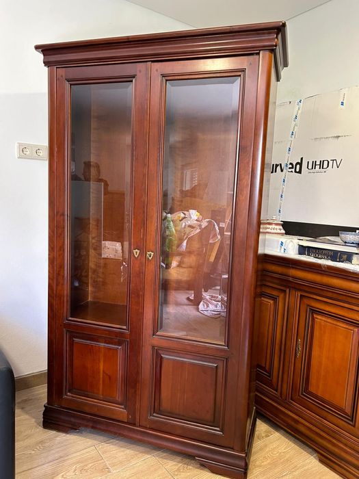 Armario de sala de jantar