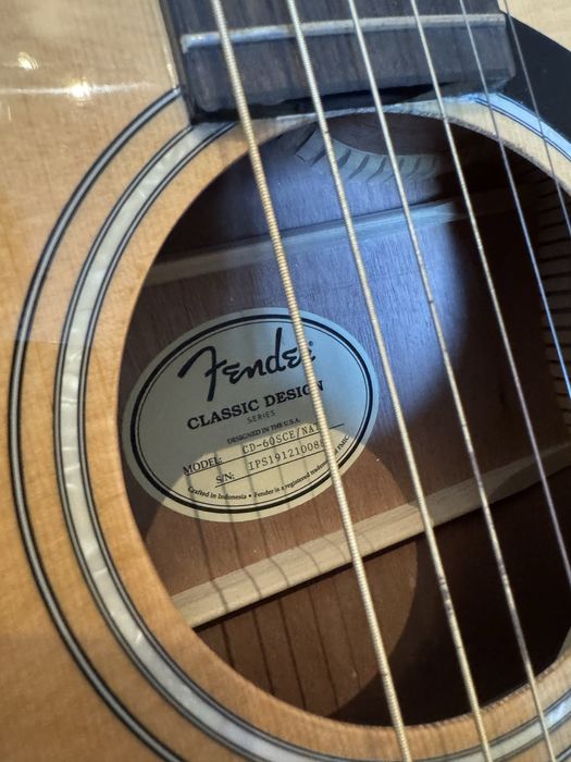 Guitarra Eletroacústica Fender CD-60SCE Natural + Gig Bag