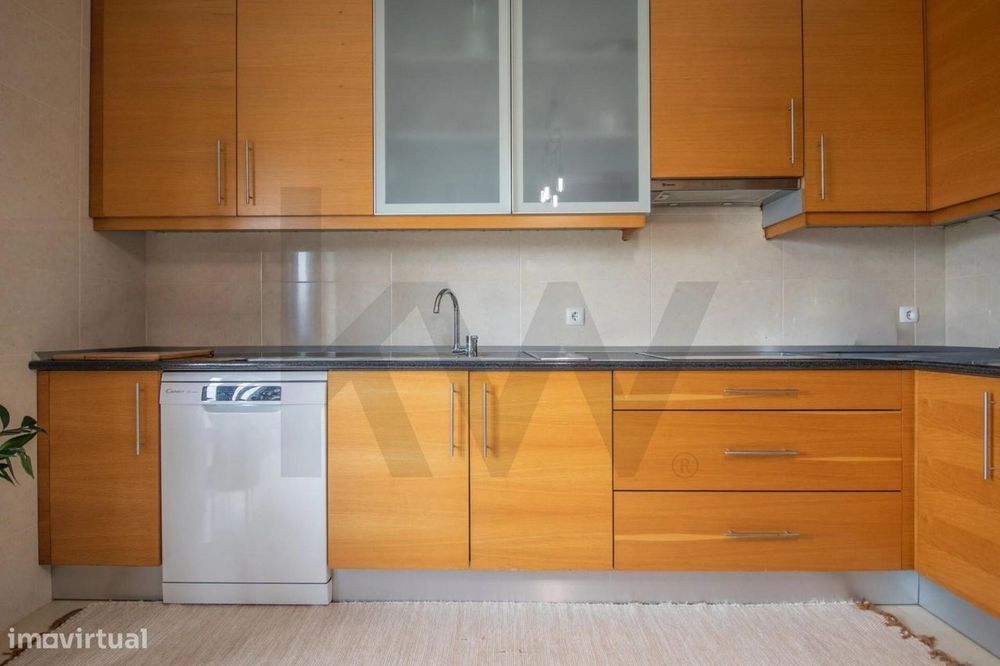 T3 com Suite,  elevador e Garagem Box