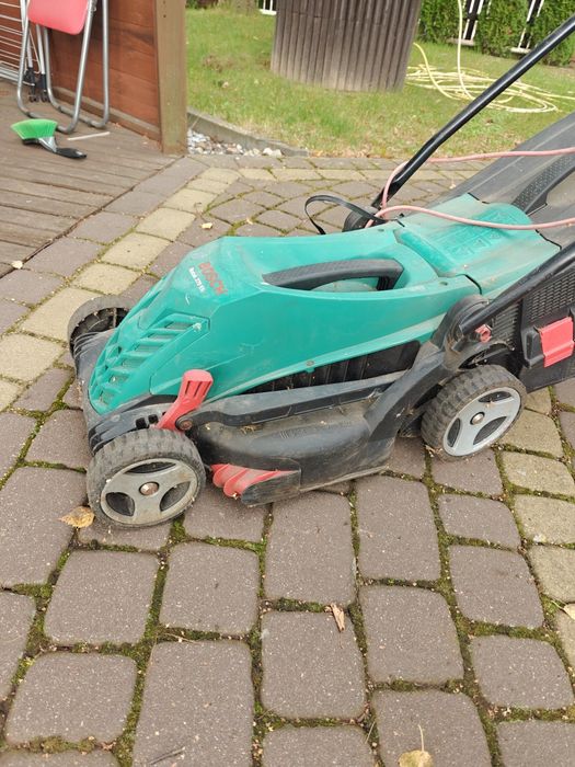 Kosiarka elektryczna Bosch rotak 370 er