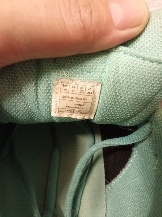 чоловічі кросівки