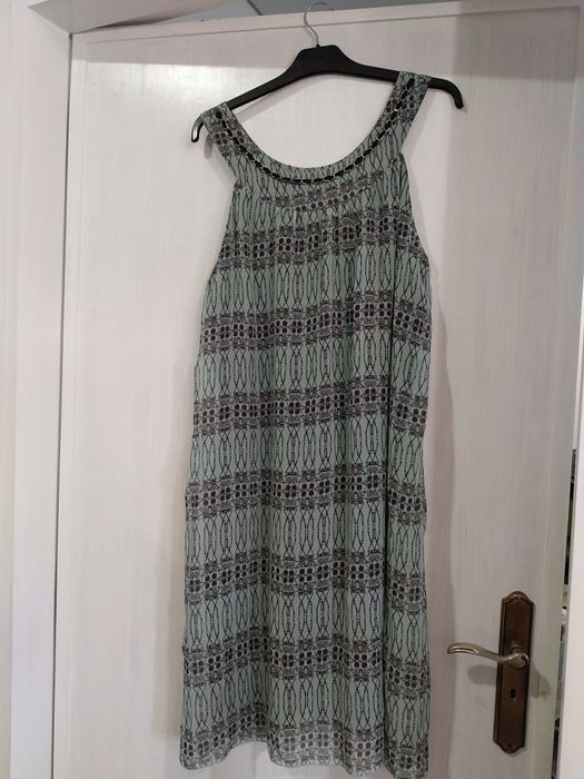 Vestido de alças forrado