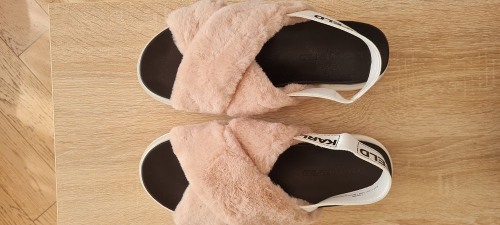 Продам босоножки  Karl Lagerfeld,38 р,новые