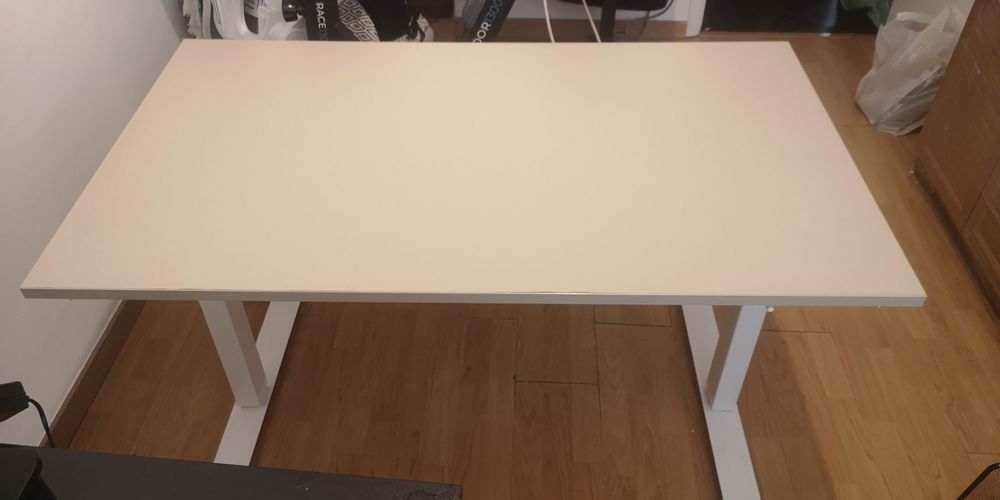 Secretaria elevatória IKEA Trotten