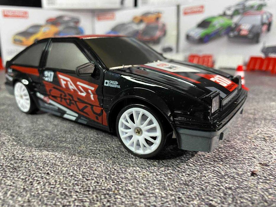 Дрифт машинка Toyota AE86 на радиоуправлении Черно-Красная