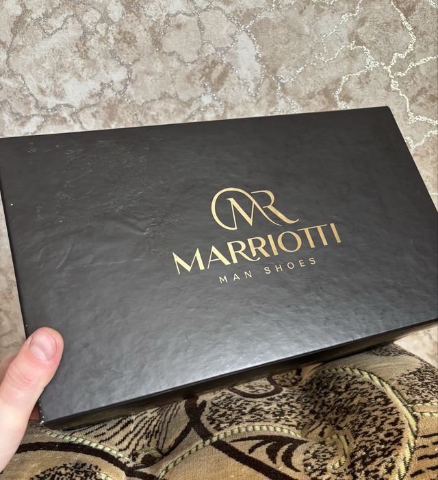 Челсі Marriotti.