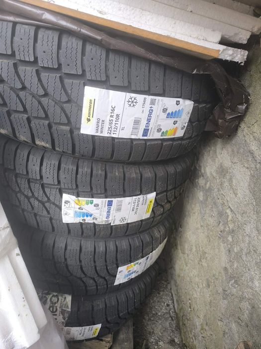 Sprzedam opony zimowe 225, 65 r16c NOWE