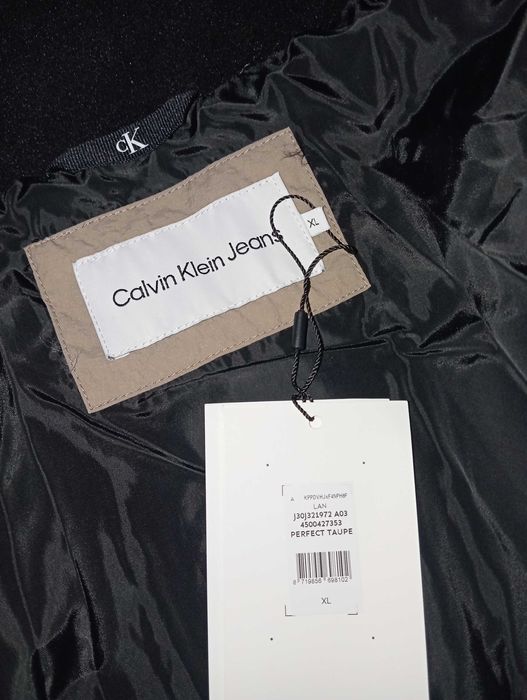 Nowa. Kurtka Calvin Klein