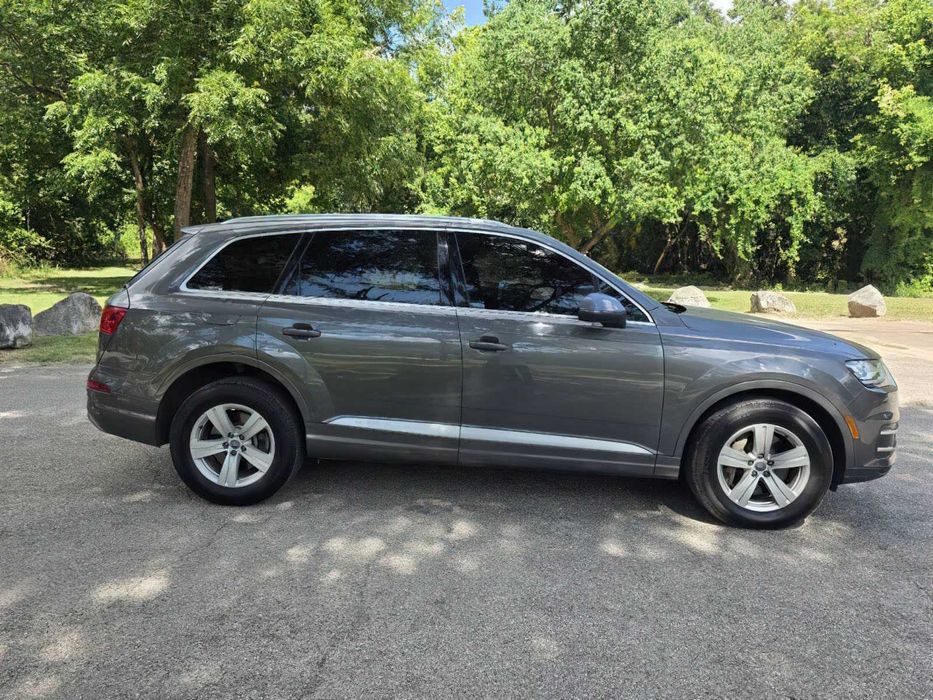 Audi Q7 quattro SE Premium 45 TFSI      2019