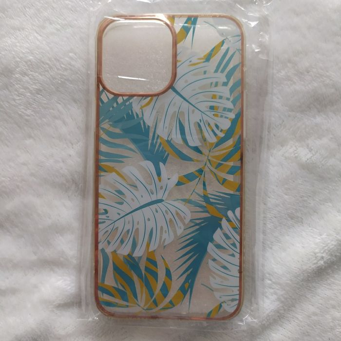 Продаю новые чехлы  iPhone 13 pro Max бампер soft tach