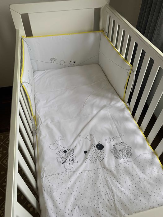 Berço/Cama + Colchão - Marca Trama modelo Inova - Branco Mate