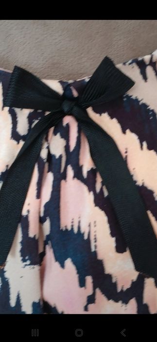 Mazgaja-damska sukienka bez rękawów  wzór kolory suwak.