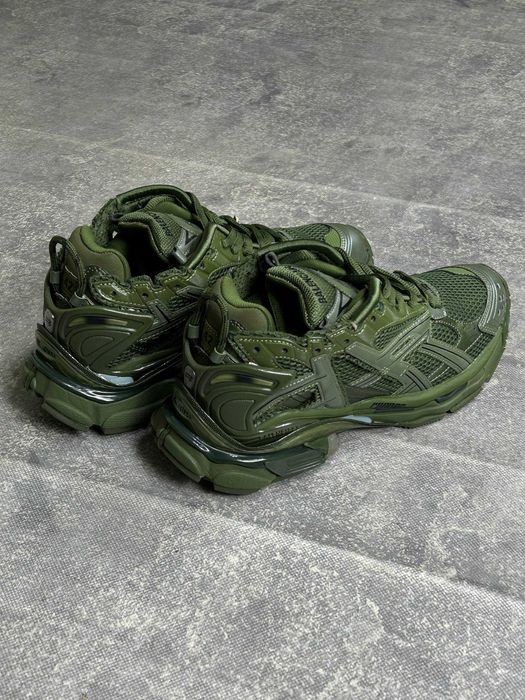 BALENCIAGA Runner кроссовки зеленые кеди кросівки зелені 43 41 42 39