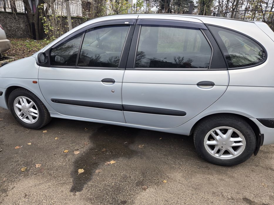 Продажа авто RENAULT