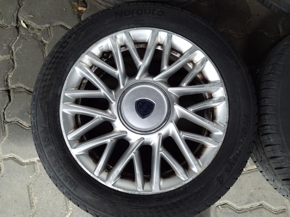 Jantes Lancia R15 Com Pneus 185/55 Furação 4X98
