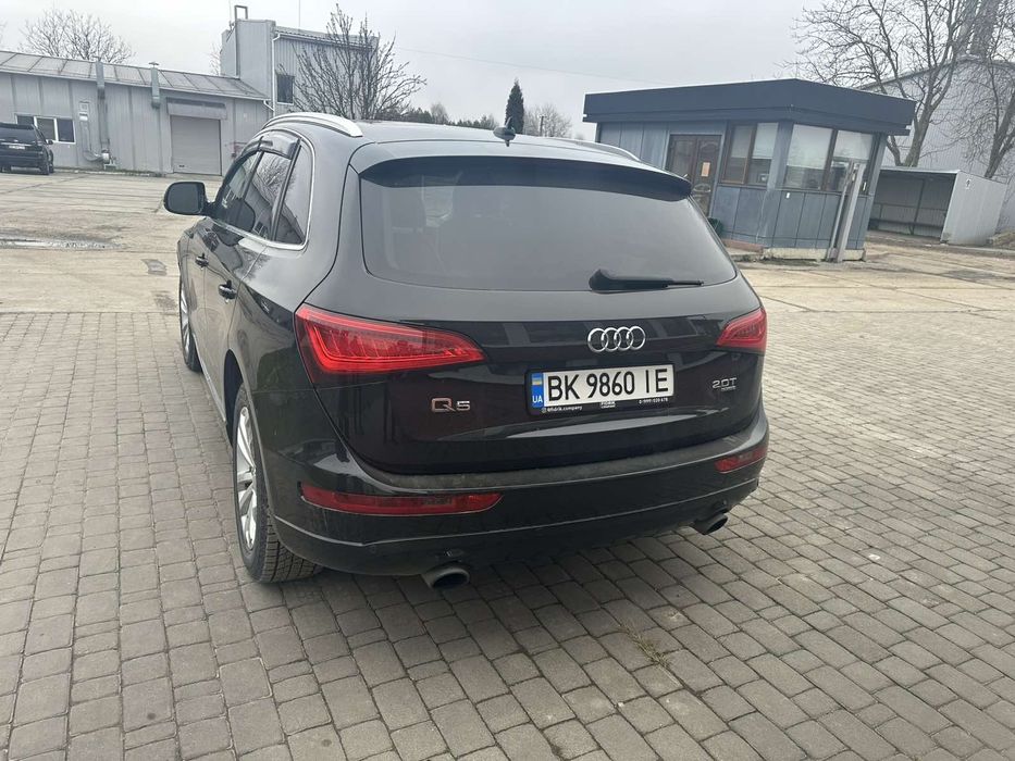 Продаж авто Audi Q5