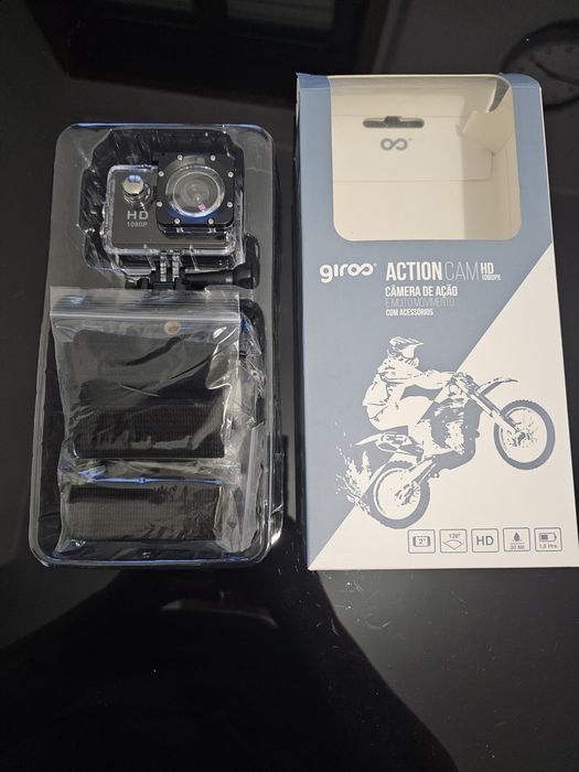 Action camera gimbal64585250225795120