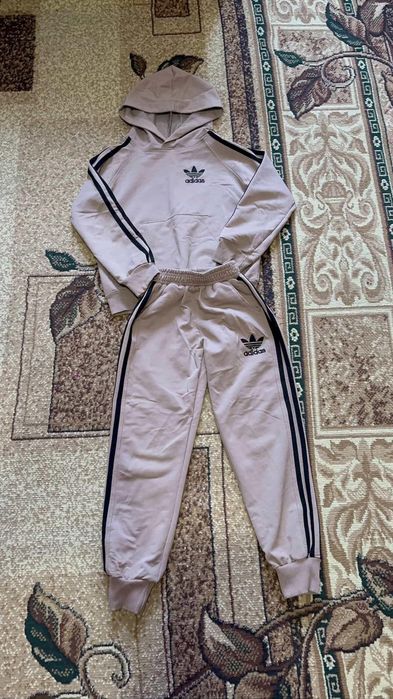 Костюмчик adidas