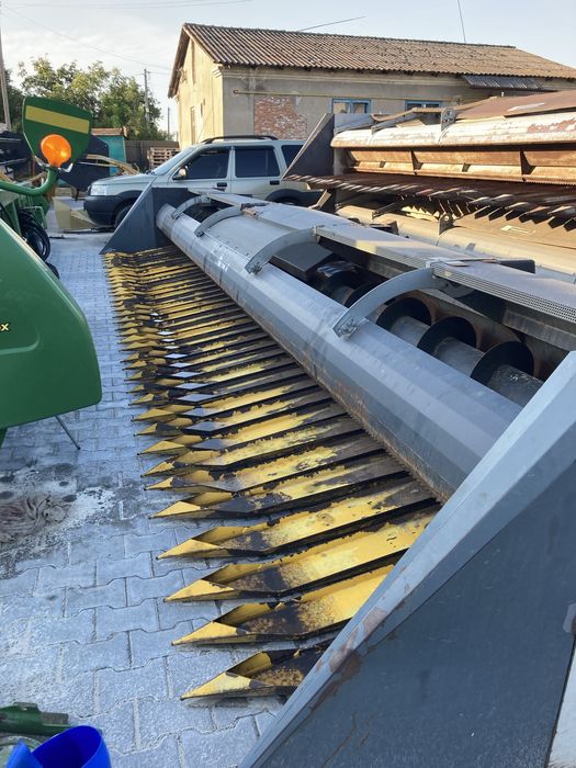 Жатка соняшникова під Claas 9м.