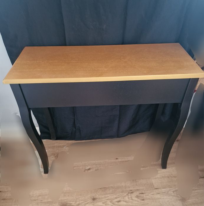 Aparador/consola preto e dourado