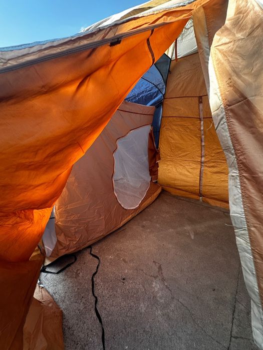 Vendo tenda de campismo para desocupar de cupula  até 8 pessoas