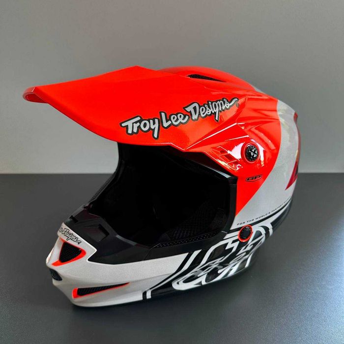 Акція! Ендуро мотошолом Troy Lee GP нова модель
