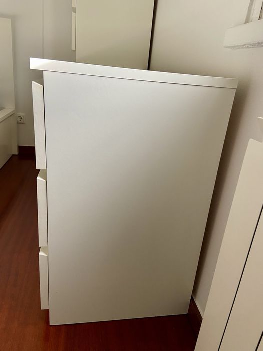 Cómoda MALM com 3 gavetas branca