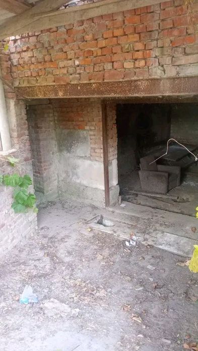 Продаж будинку недобудваного біля центру міста Золотоноша!