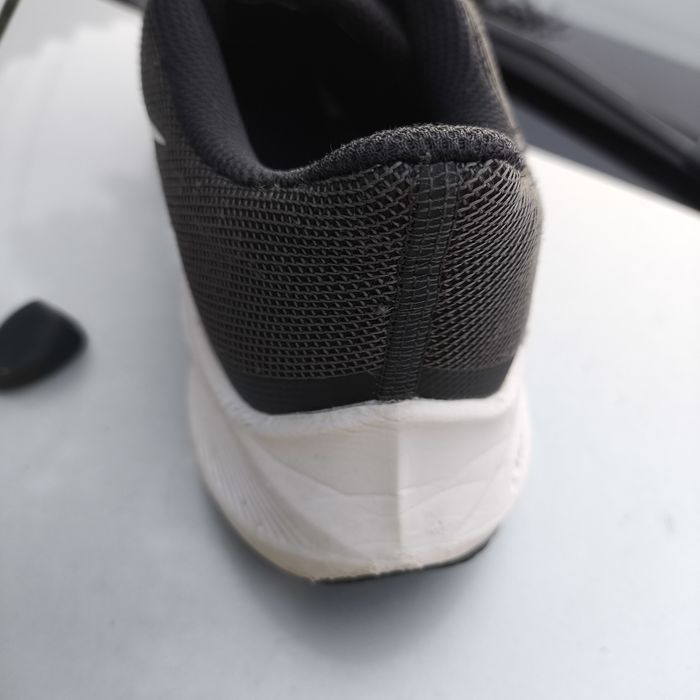 Nike Air Zoom Winflo 8 оригінал 37.5
