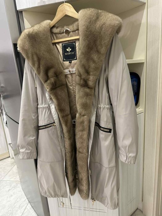 Парка з натуральним хутром