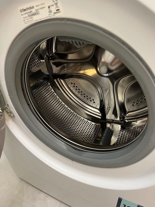 OKAZJA Pralka Electrolux perfect care 600 6kg inwerterowy silnik 2023