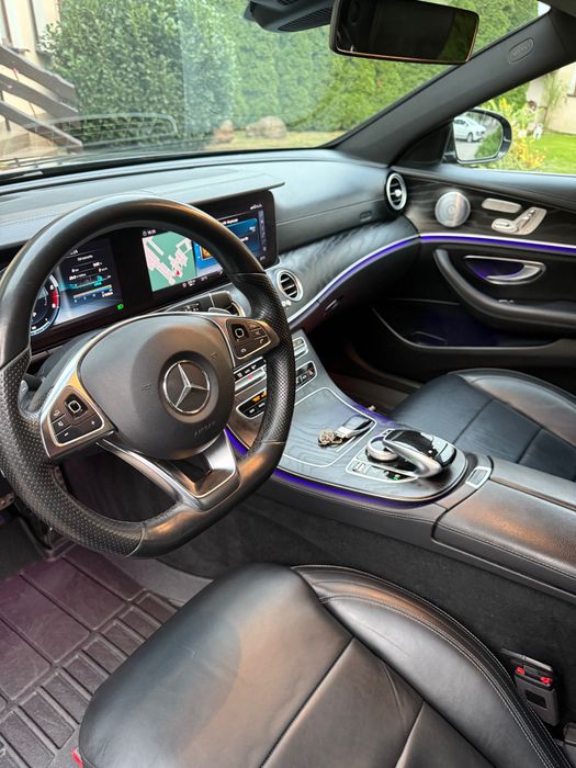 Mercedes E220 W213