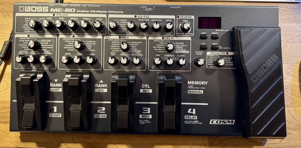 ギター BOSS ME-80 BOSS ME-80 | Efekty