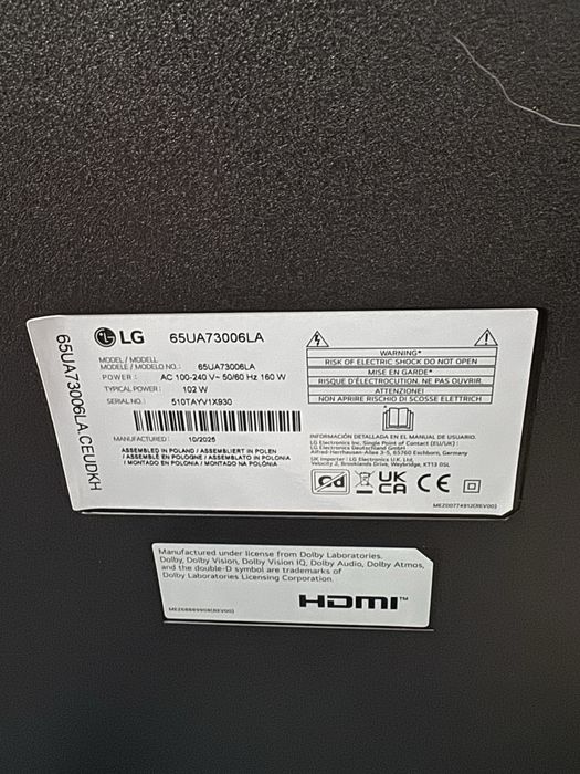 2 Tvs Lg 43 e 65 polegadas com ecrã partido