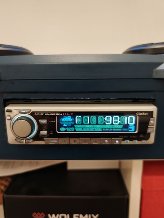 Clarion DX518R radio CD