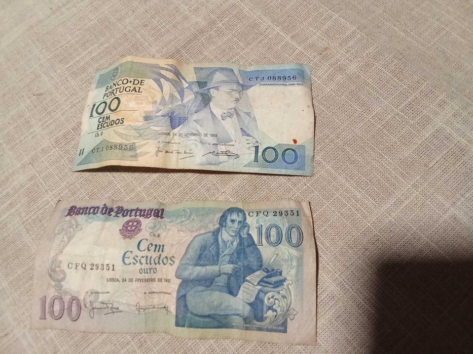 Notas 100 escudos e moedas em escudos