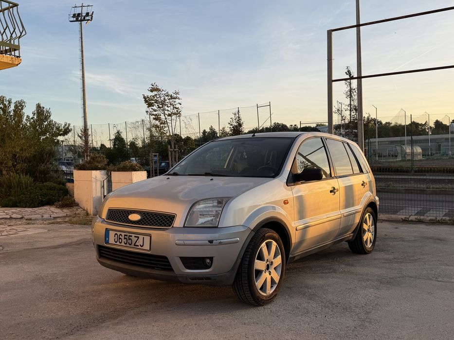 Ford Fusion Plus 1.4TDCI — photo 2