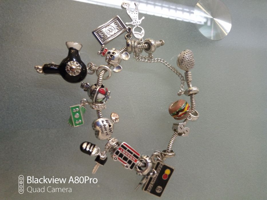 Pandora com as peças