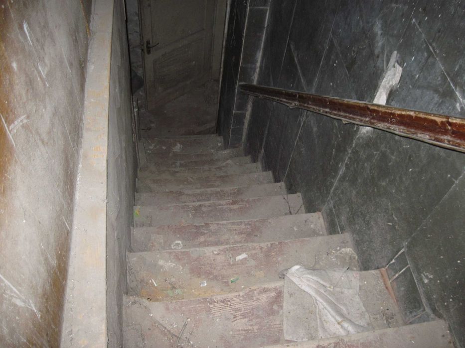 Нежитлові підвальні приміщення, площею 27,8 кв.м, м.Львів