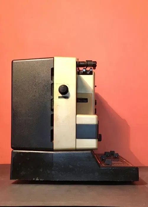 EUMIG S 926 GL - projector de filmes super 8 e single 8 - anos 80