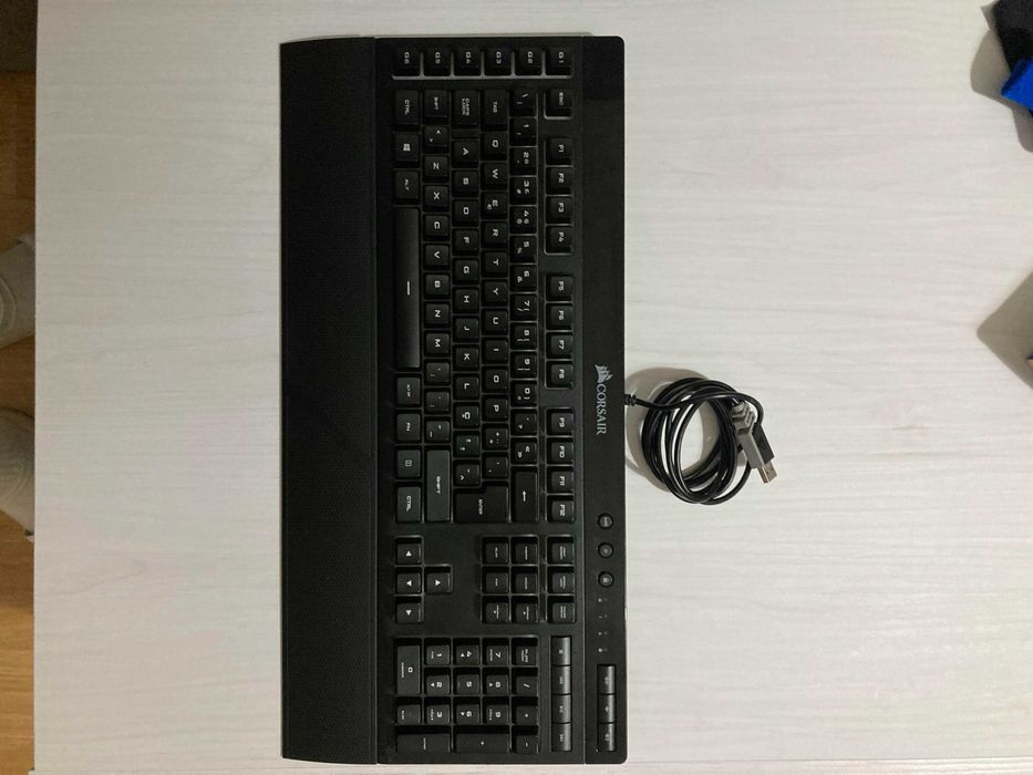 Crosshair GAMING Keyboard USB with INCLUDED Wrist Rest (K55 RGB)64309999526401120
