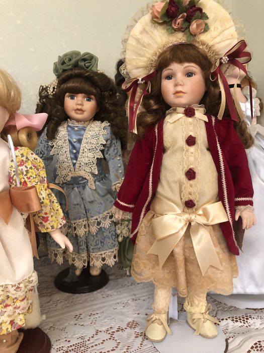 Кукла коллекционная