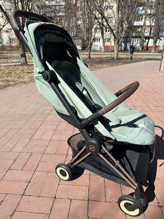 Коляска cybex coya leaf green на шасси rose gold